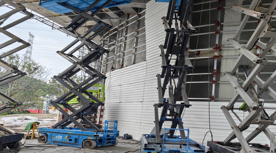 UHPC構件安裝現(xiàn)場